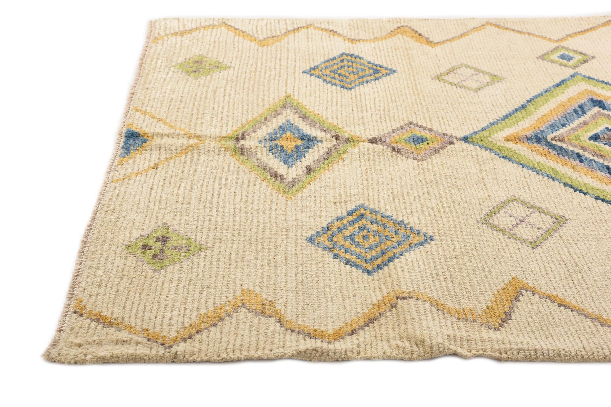 5' 9 x 8' 3 Hand Knotted Moroccan Wool Rug