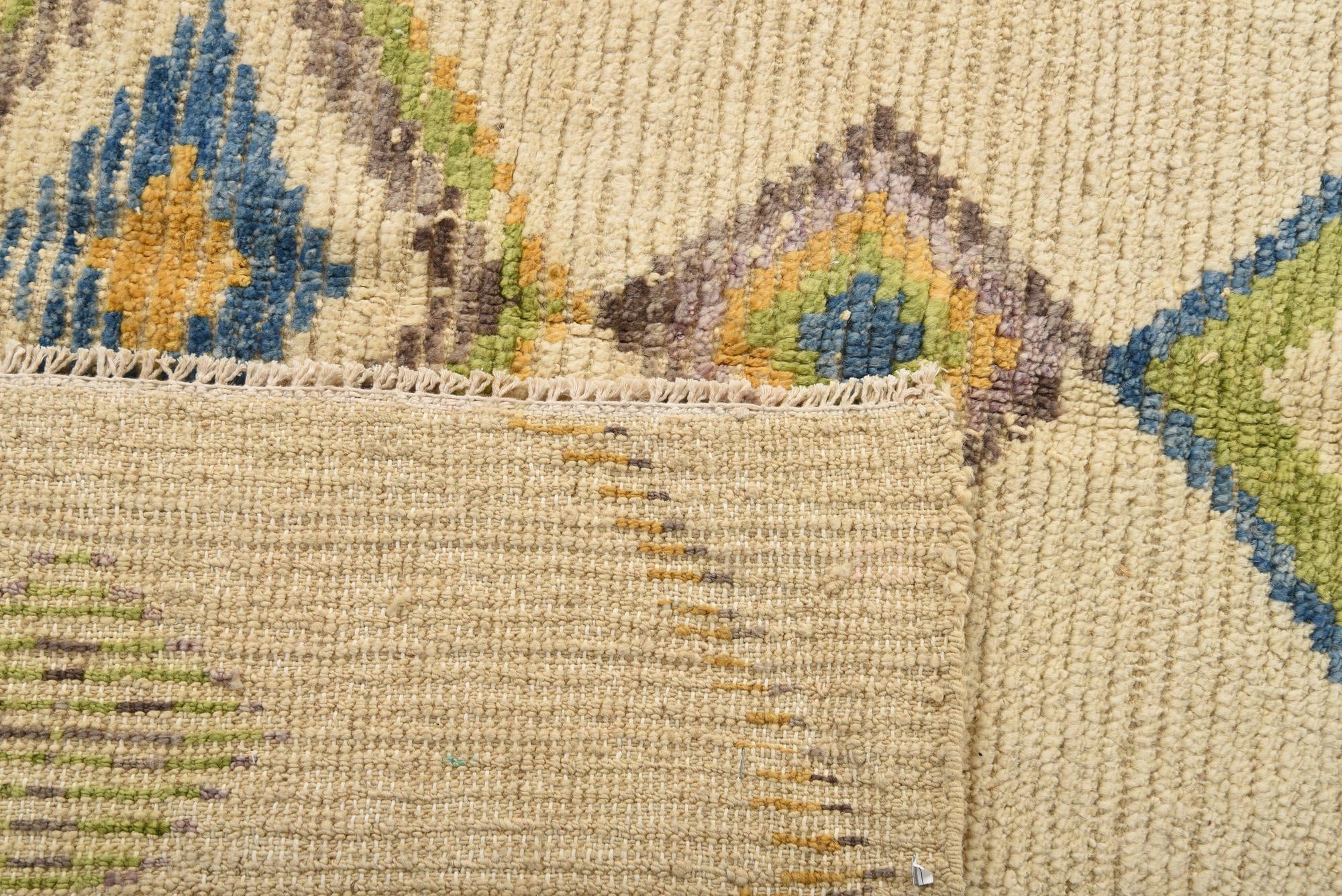 5' 9 x 8' 3 Hand Knotted Moroccan Wool Rug