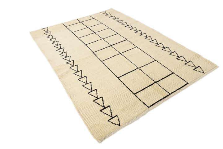 5' 7 x 7' 6 Hand Knotted Moroccan Wool Rug