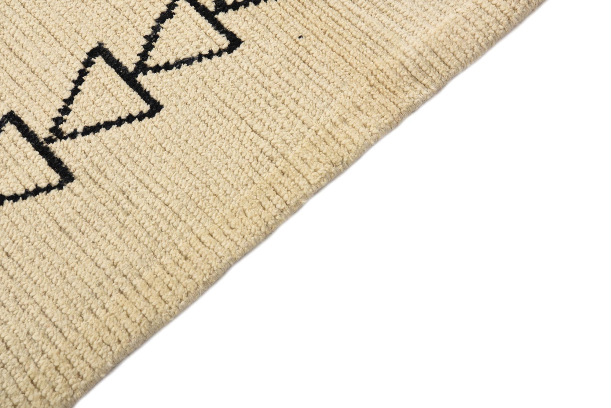 5' 7 x 7' 6 Hand Knotted Moroccan Wool Rug