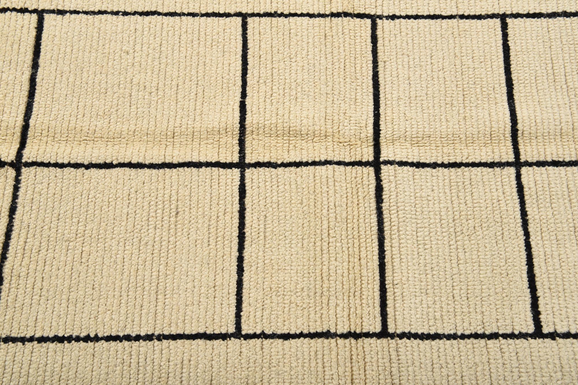 5' 7 x 7' 6 Hand Knotted Moroccan Wool Rug