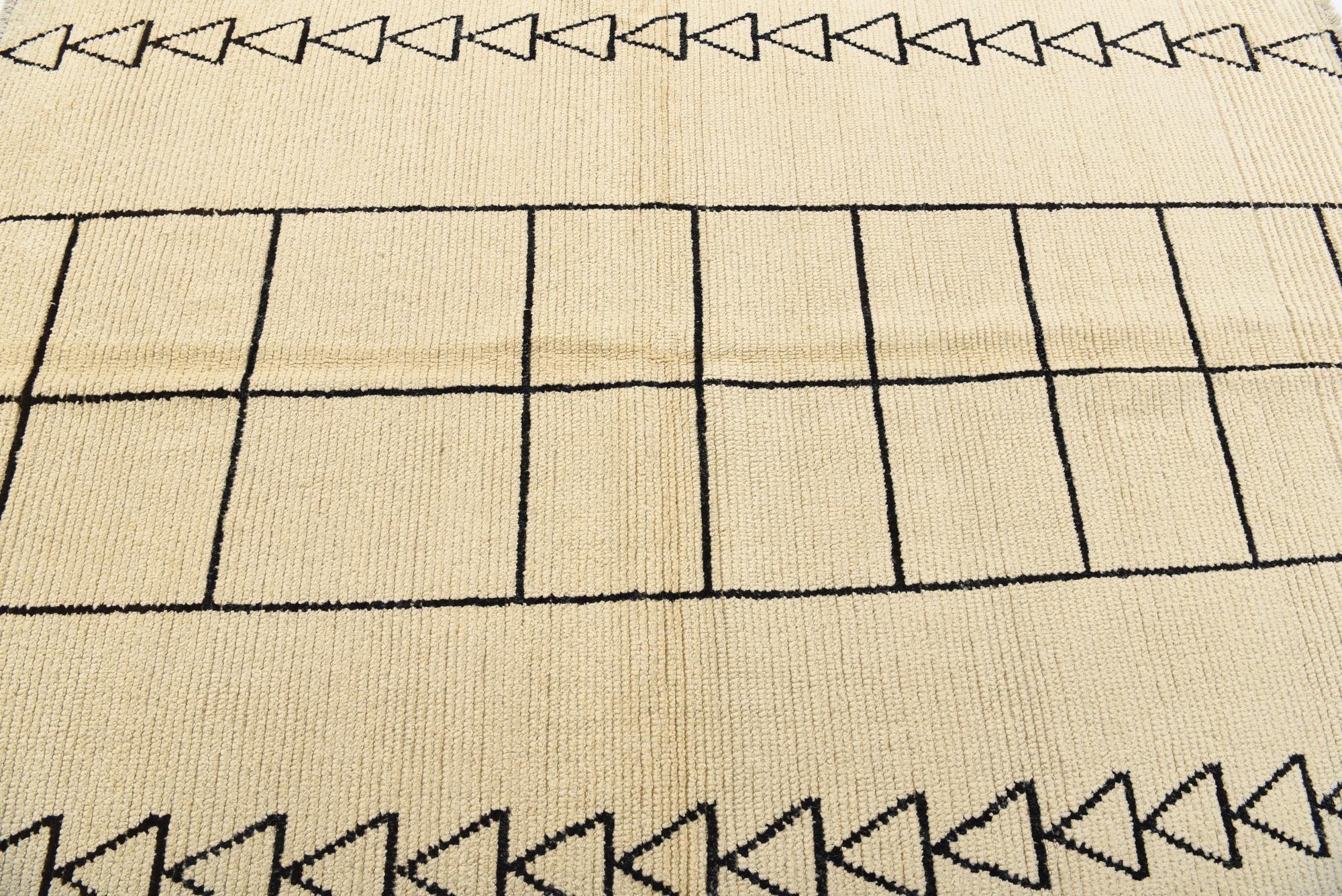 5' 7 x 7' 6 Hand Knotted Moroccan Wool Rug