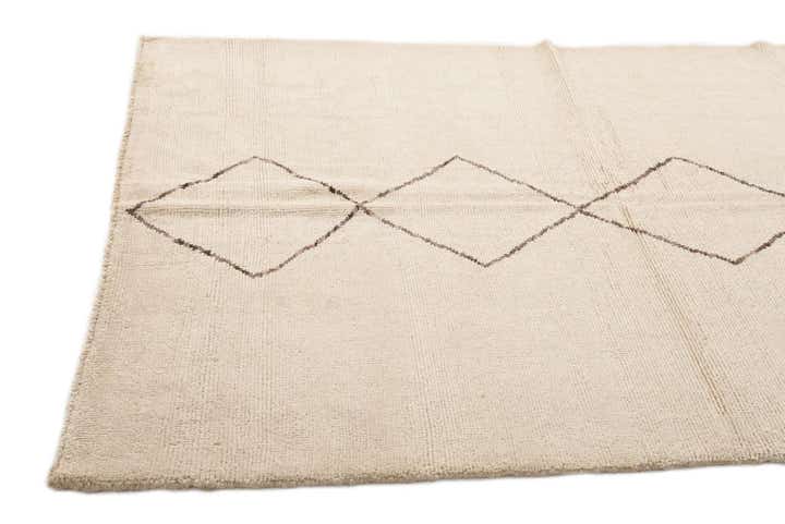 5' 8 x 7' 10 Hand Knotted Moroccan Wool Rug