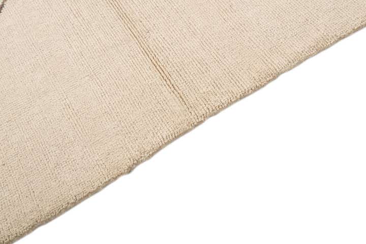 5' 8 x 7' 10 Hand Knotted Moroccan Wool Rug