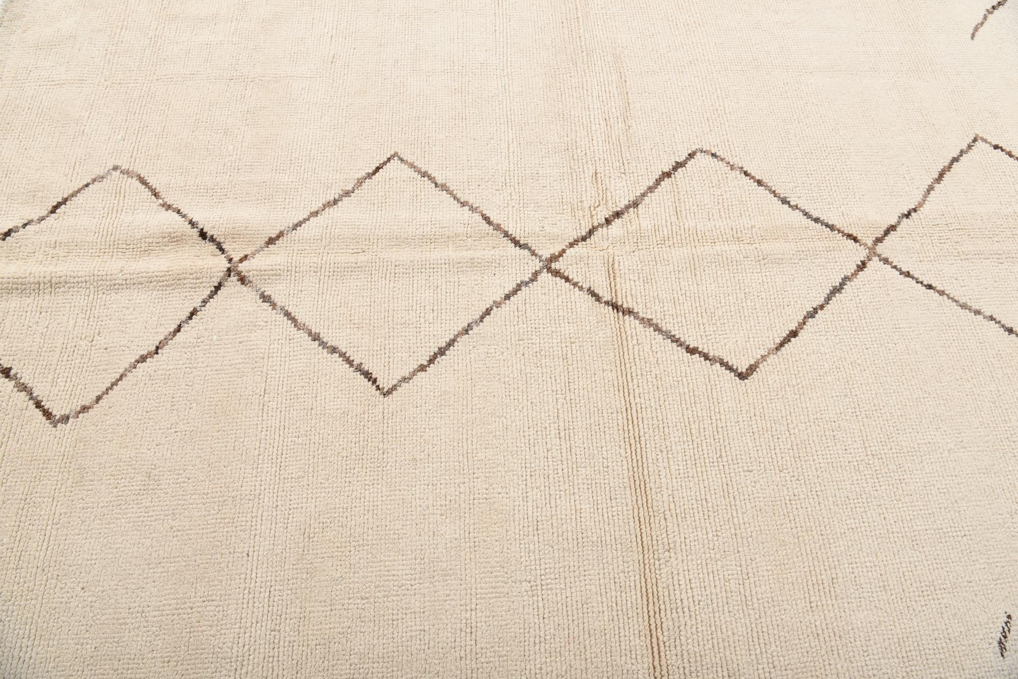5' 8 x 7' 10 Hand Knotted Moroccan Wool Rug