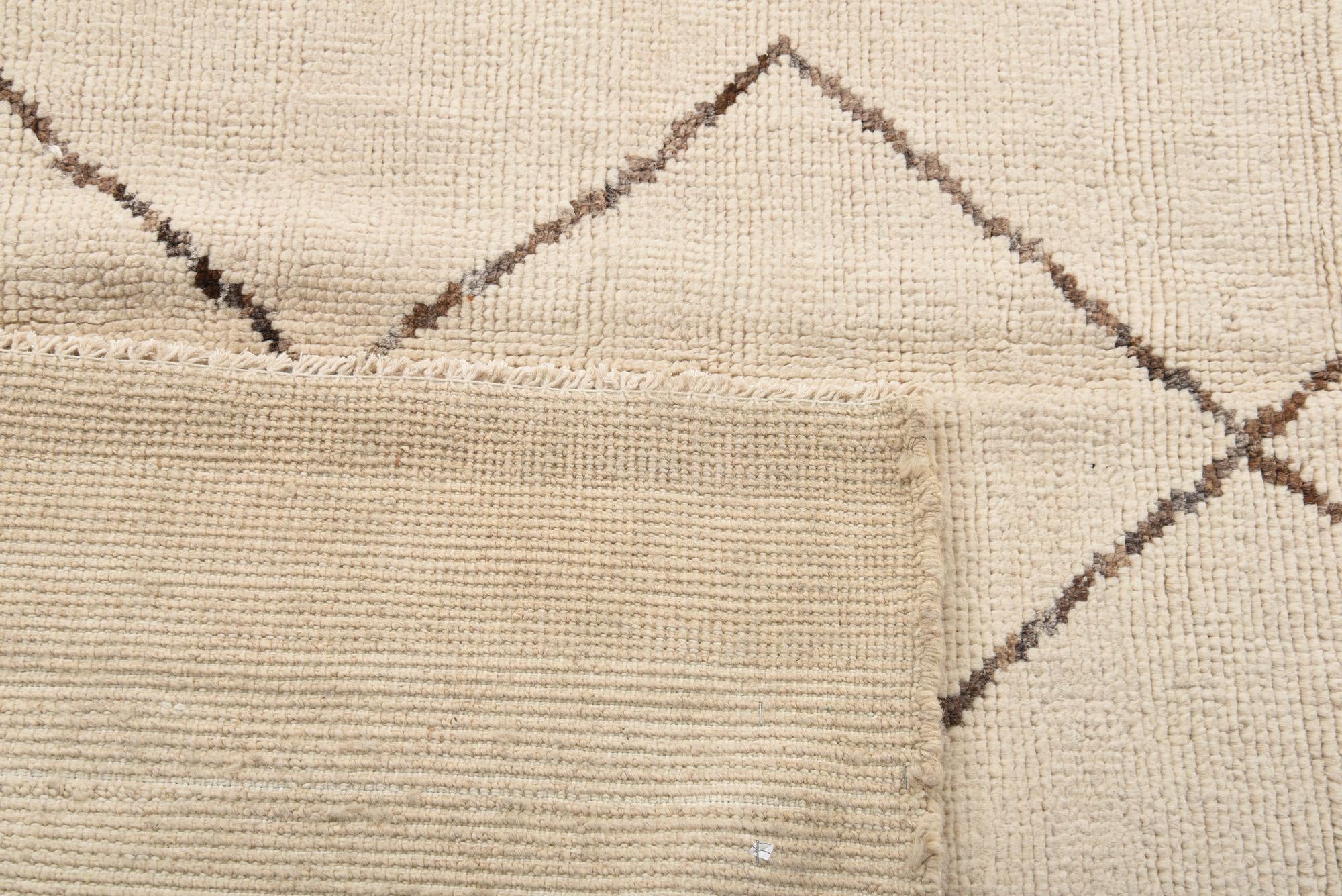 5' 8 x 7' 10 Hand Knotted Moroccan Wool Rug