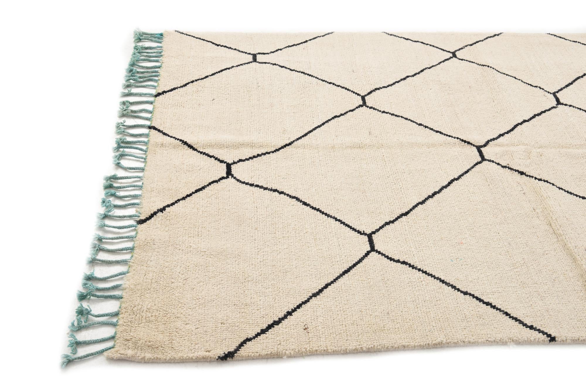4' 10 x 7' 2 Hand Knotted Moroccan Wool Rug