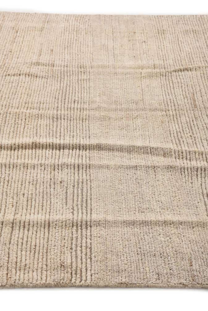 5' 9 x 8' Hand Knotted Moroccan Wool Rug