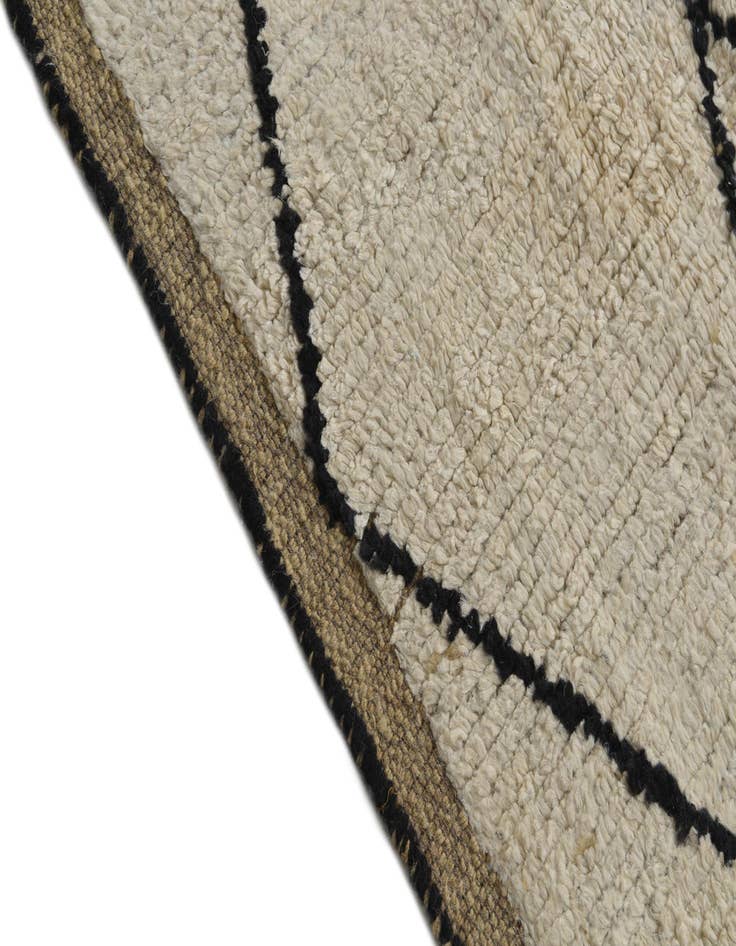 Detail image of 5' 5 x 6' 10  Hand Knotted Moroccan Wool Rug