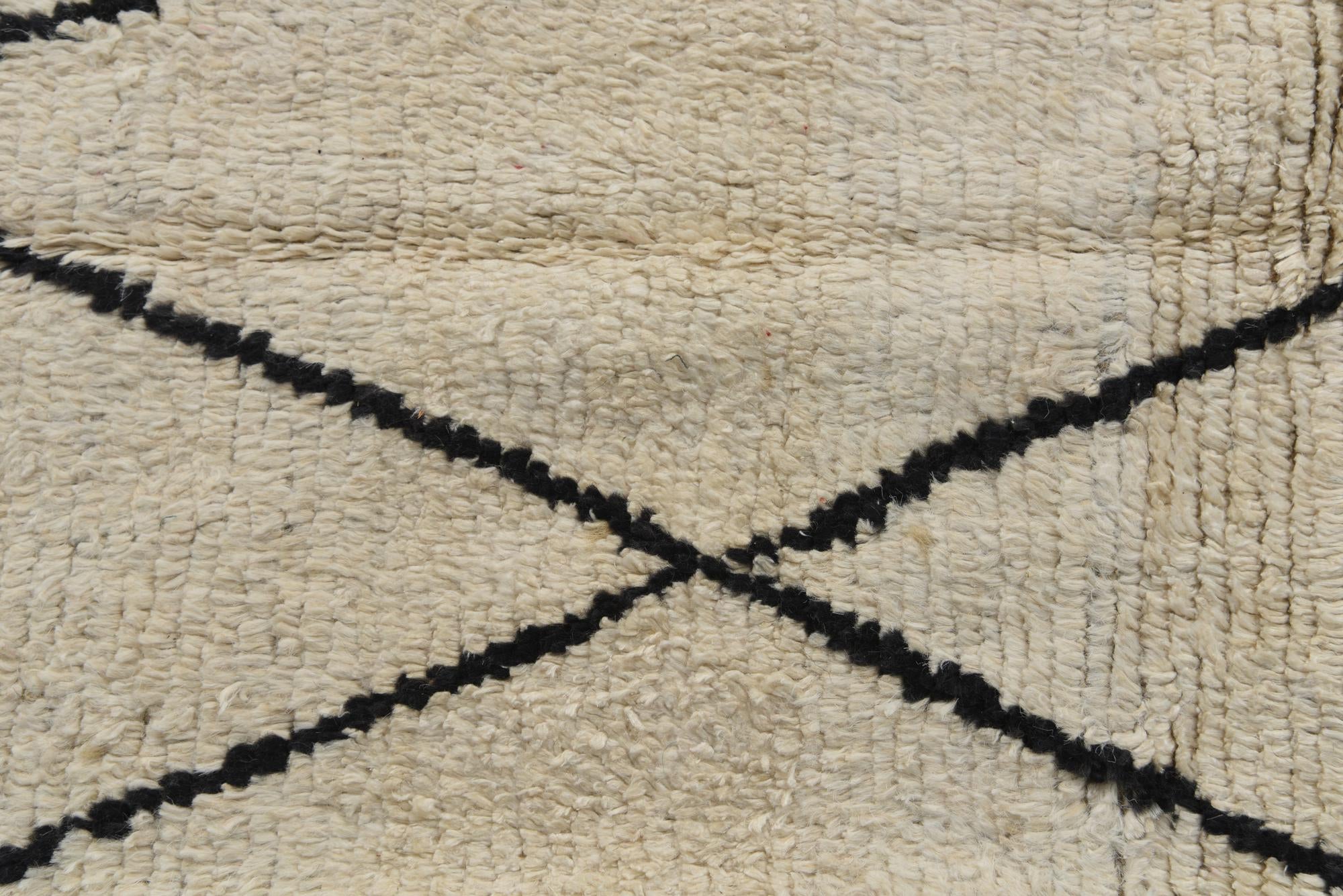5' 5 x 6' 10 Hand Knotted Moroccan Wool Rug