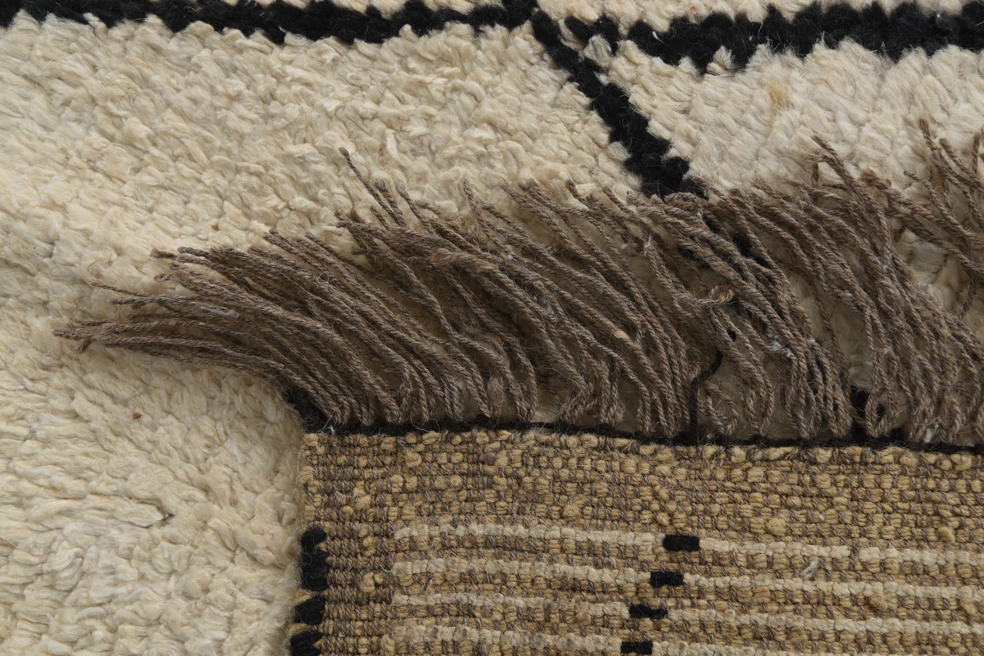 5' 5 x 6' 10 Hand Knotted Moroccan Wool Rug