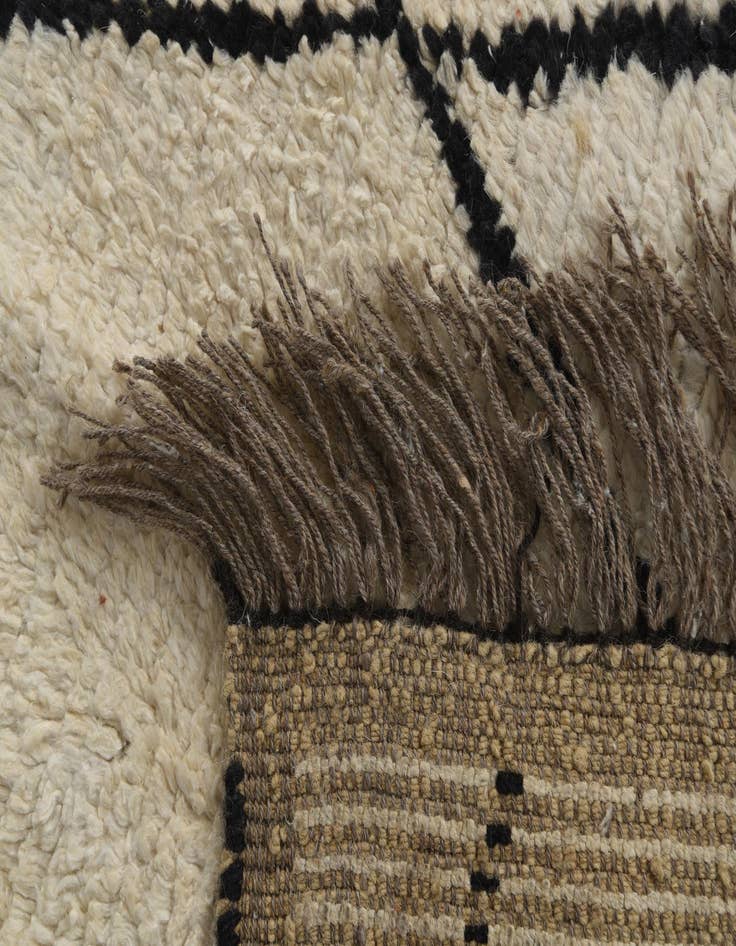 Detail image of 5' 5 x 6' 10  Hand Knotted Moroccan Wool Rug