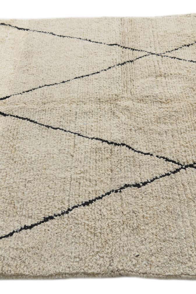 5' 2 x 6' 10 Hand Knotted Moroccan Wool Rug