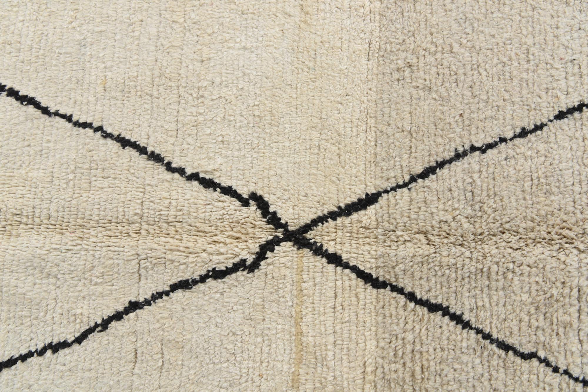 5' 2 x 6' 10 Hand Knotted Moroccan Wool Rug