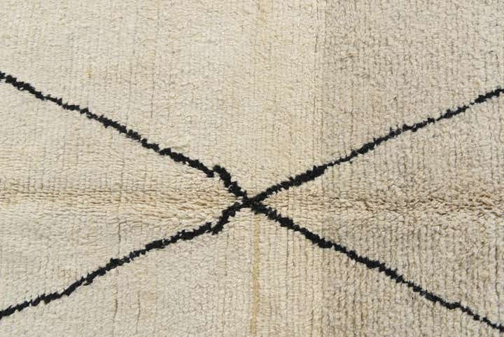 5' 2 x 6' 10 Hand Knotted Moroccan Wool Rug