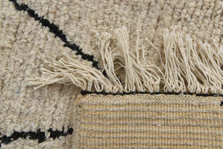 5' 2 x 6' 10 Hand Knotted Moroccan Wool Rug