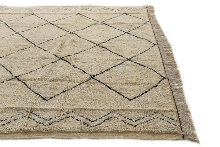 8' x 10' 2 Hand Knotted Moroccan Wool Rug