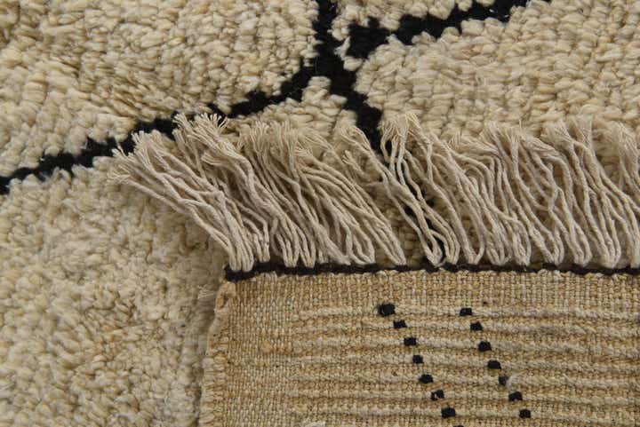 8' x 10' 2 Hand Knotted Moroccan Wool Rug