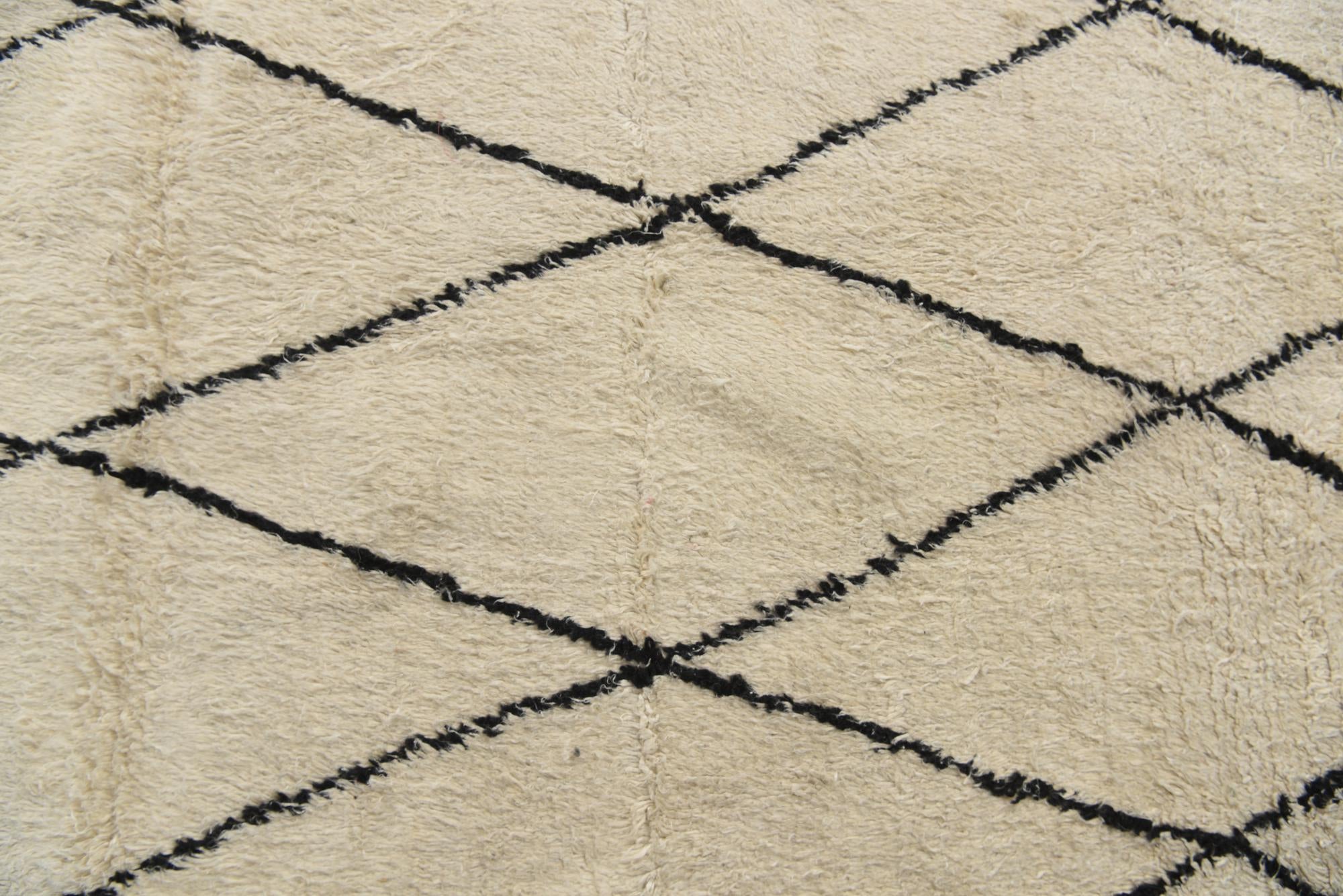 7' 10 x 10' 5 Hand Knotted Moroccan Wool Rug