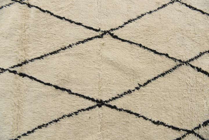 7' 10 x 10' 5 Hand Knotted Moroccan Wool Rug