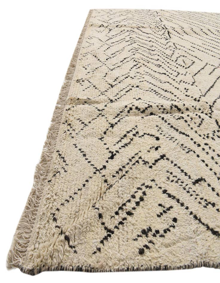 Detail image of 8' x 11' 2 Hand Knotted Moroccan Wool Rug