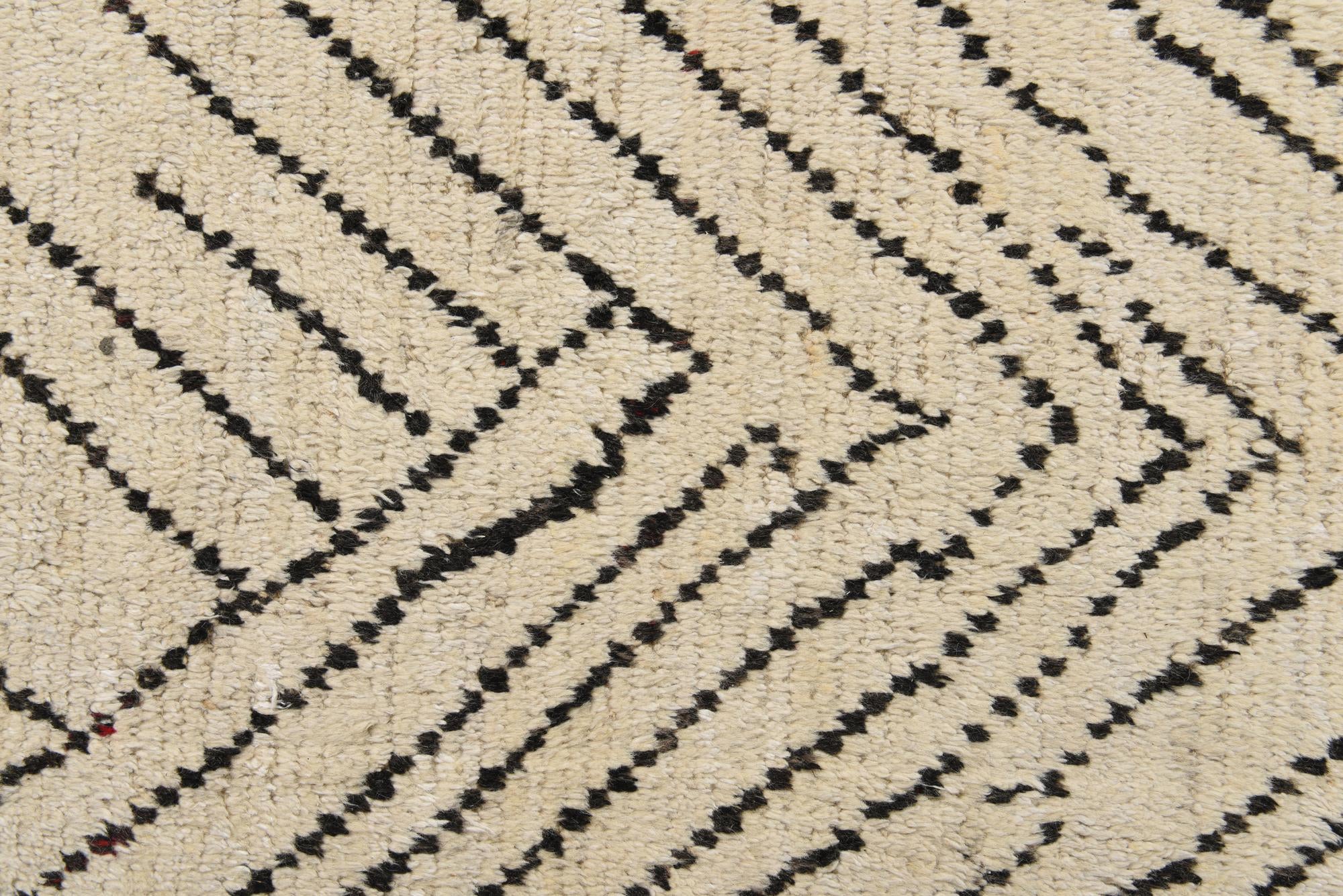 8' x 11' 2 Hand Knotted Moroccan Wool Rug