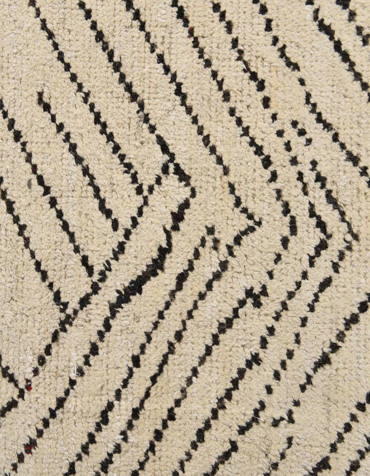 Detail image of 8' x 11' 2  Hand Knotted Moroccan Wool Rug