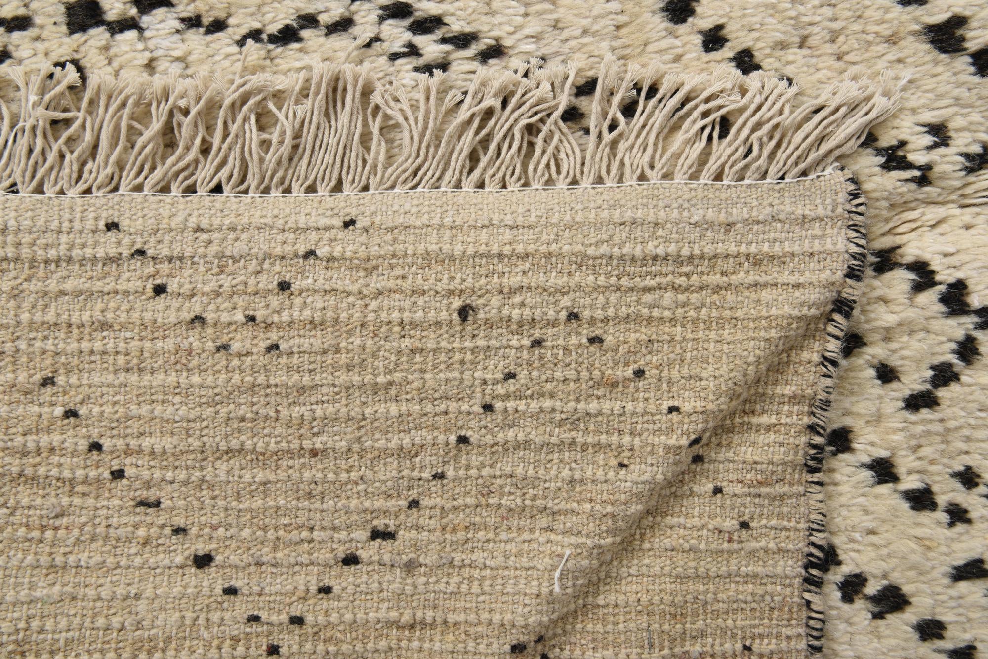 8' x 11' 2 Hand Knotted Moroccan Wool Rug