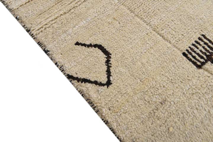 8' 2 x 9' 7 Hand Knotted Moroccan Wool Rug