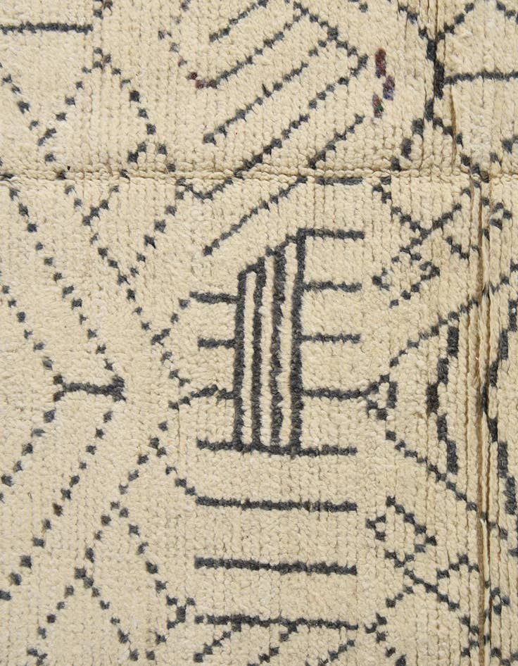 Detail image of 6' x 10'  Hand Knotted Moroccan Wool Rug