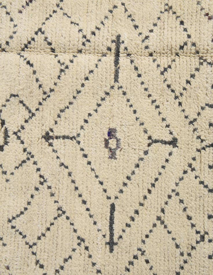 Detail image of 6' x 10'  Hand Knotted Moroccan Wool Rug