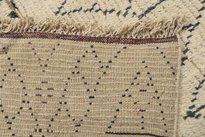 6' x 10' Hand Knotted Moroccan Wool Rug