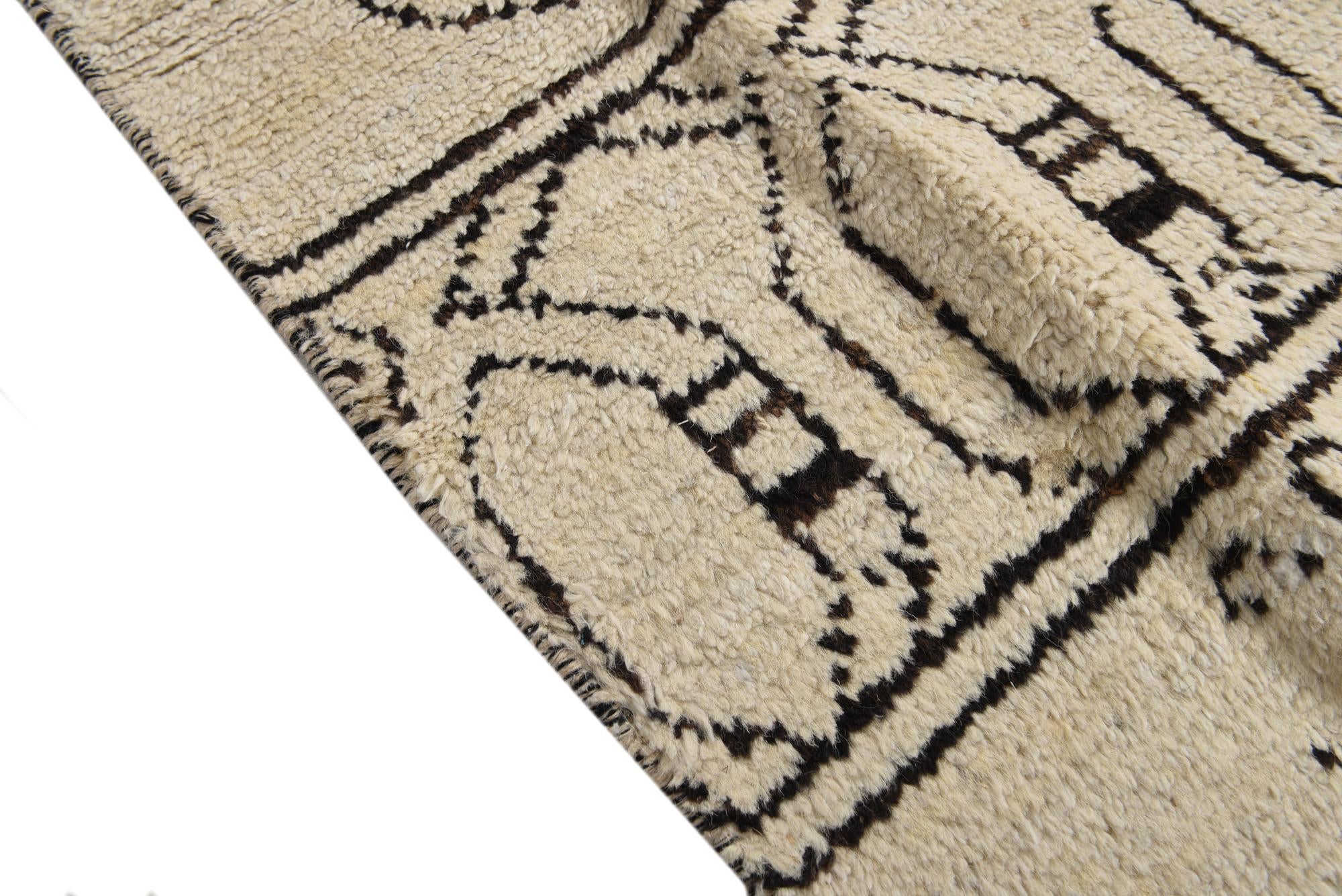8' 2 x 10' Hand Knotted Moroccan Wool Rug