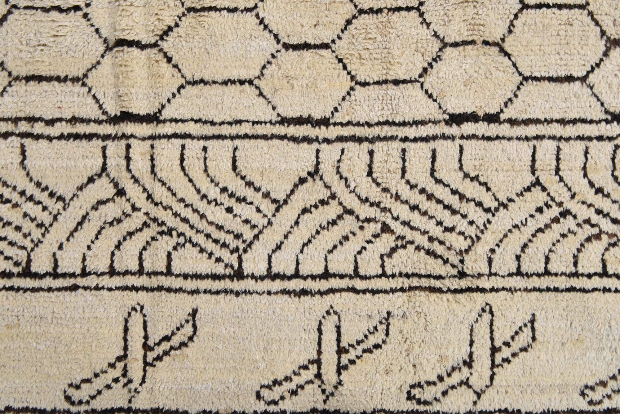 8' 2 x 10' Hand Knotted Moroccan Wool Rug