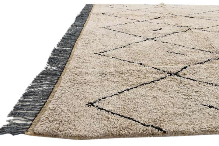 8' x 10' 5 Hand Knotted Moroccan Wool Rug
