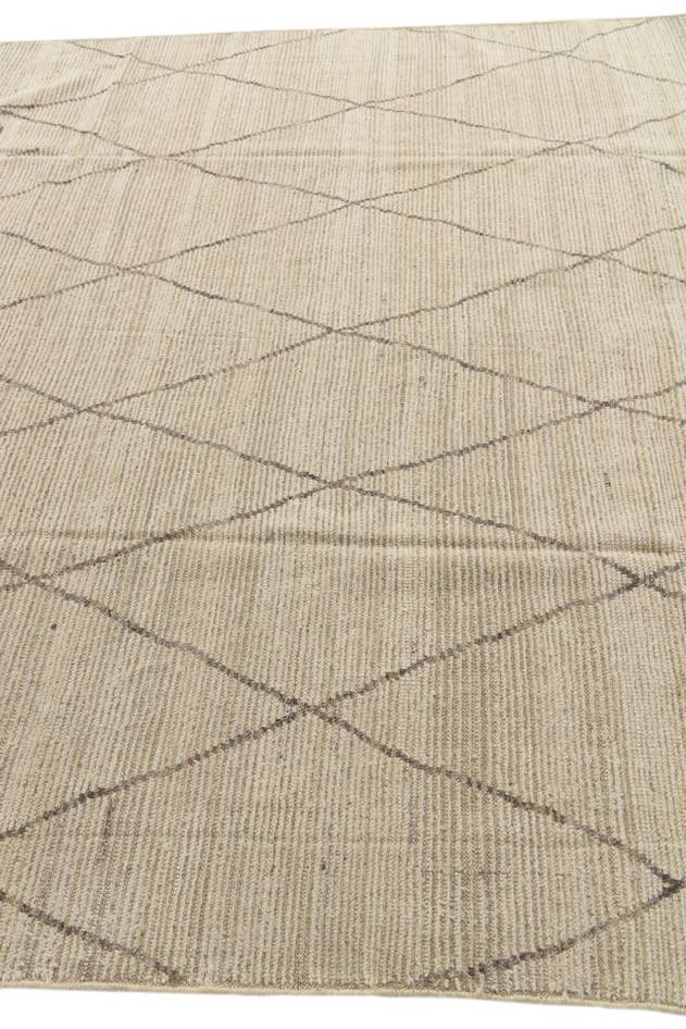 Detail image of 7' 9 x 10' 7 Hand Knotted Moroccan Wool Rug