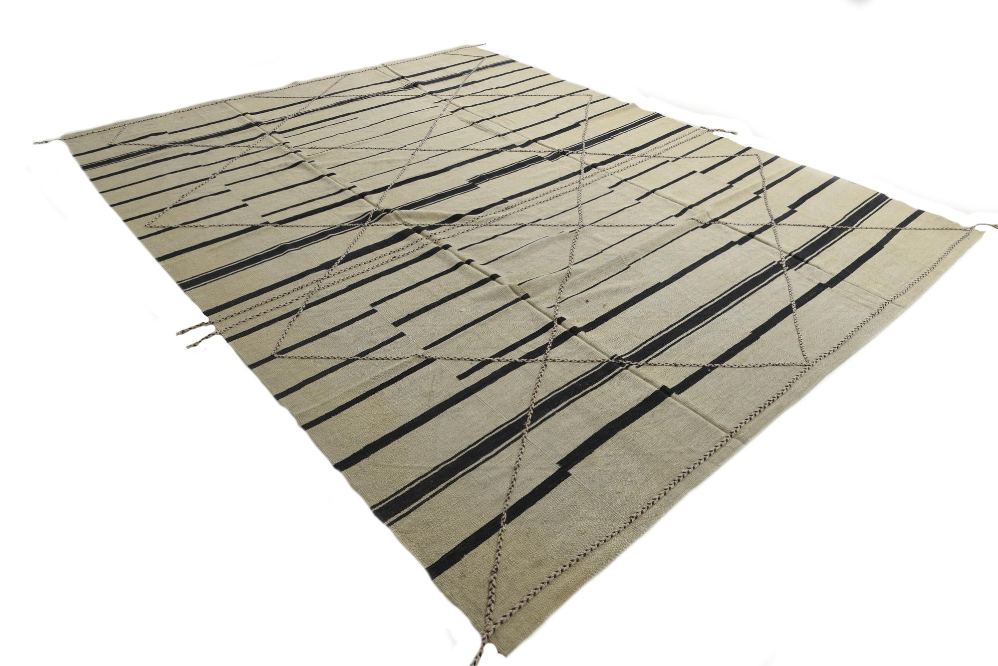 10' x 12' 10 Hand Knotted Moroccan Wool Rug