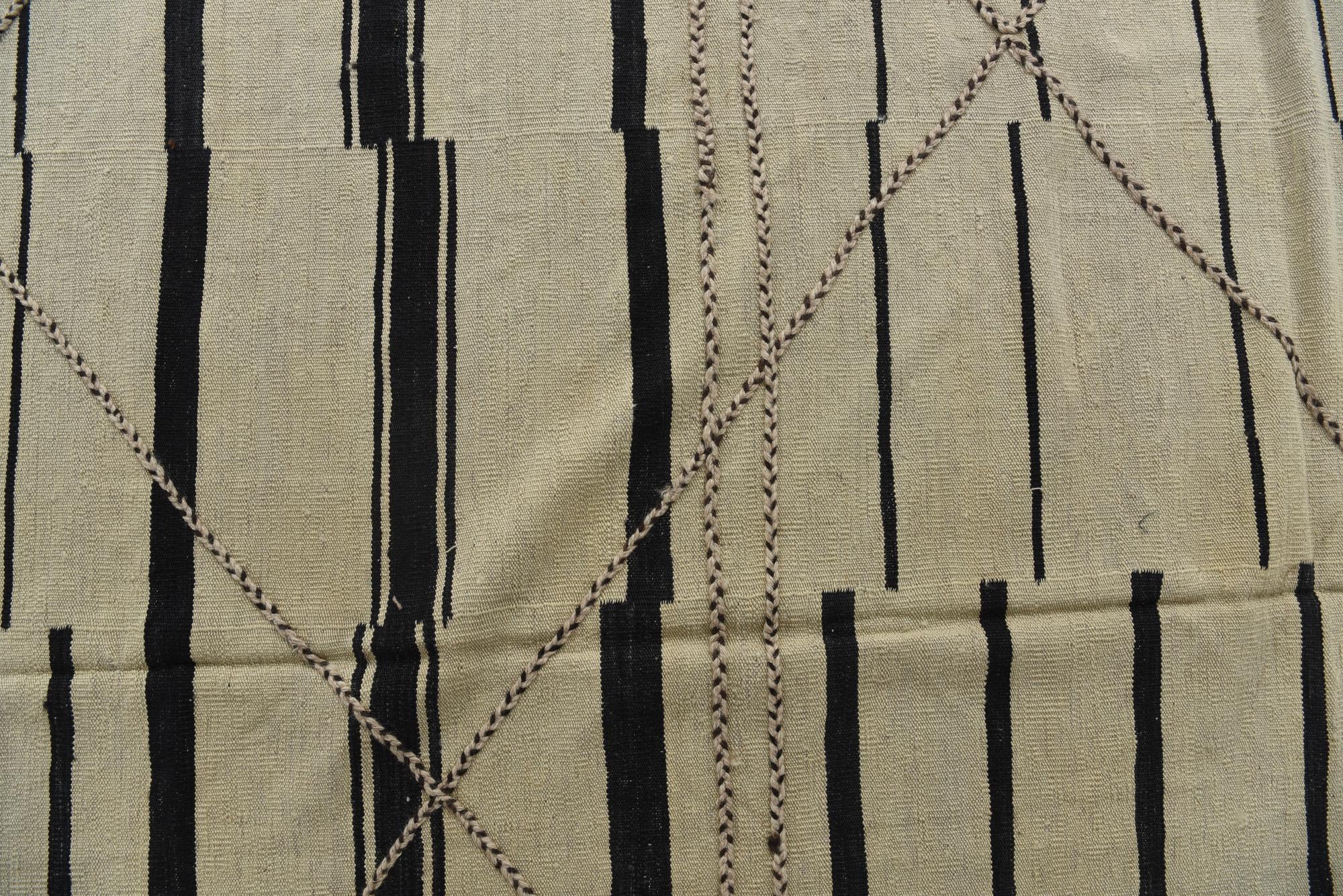 10' x 12' 10 Hand Knotted Moroccan Wool Rug