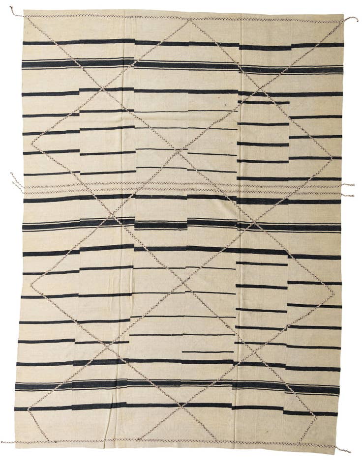 Detail image of 10' x 12' 10 Hand Knotted Moroccan Wool Rug