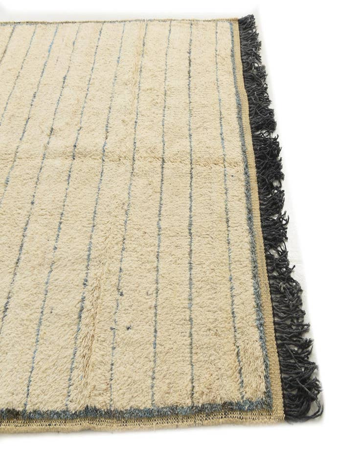 Detail image of 5' 1 x 7' 5 Hand Knotted Moroccan Wool Rug