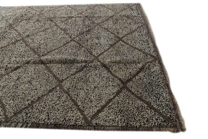 8' 5 x 10' 2 Hand Knotted Moroccan Wool Rug