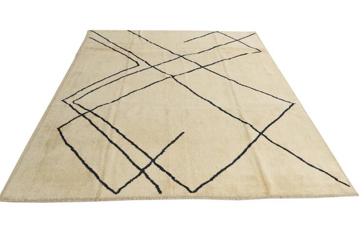 Detail image of 8' x 9' 5 Hand Knotted Moroccan Wool Rug