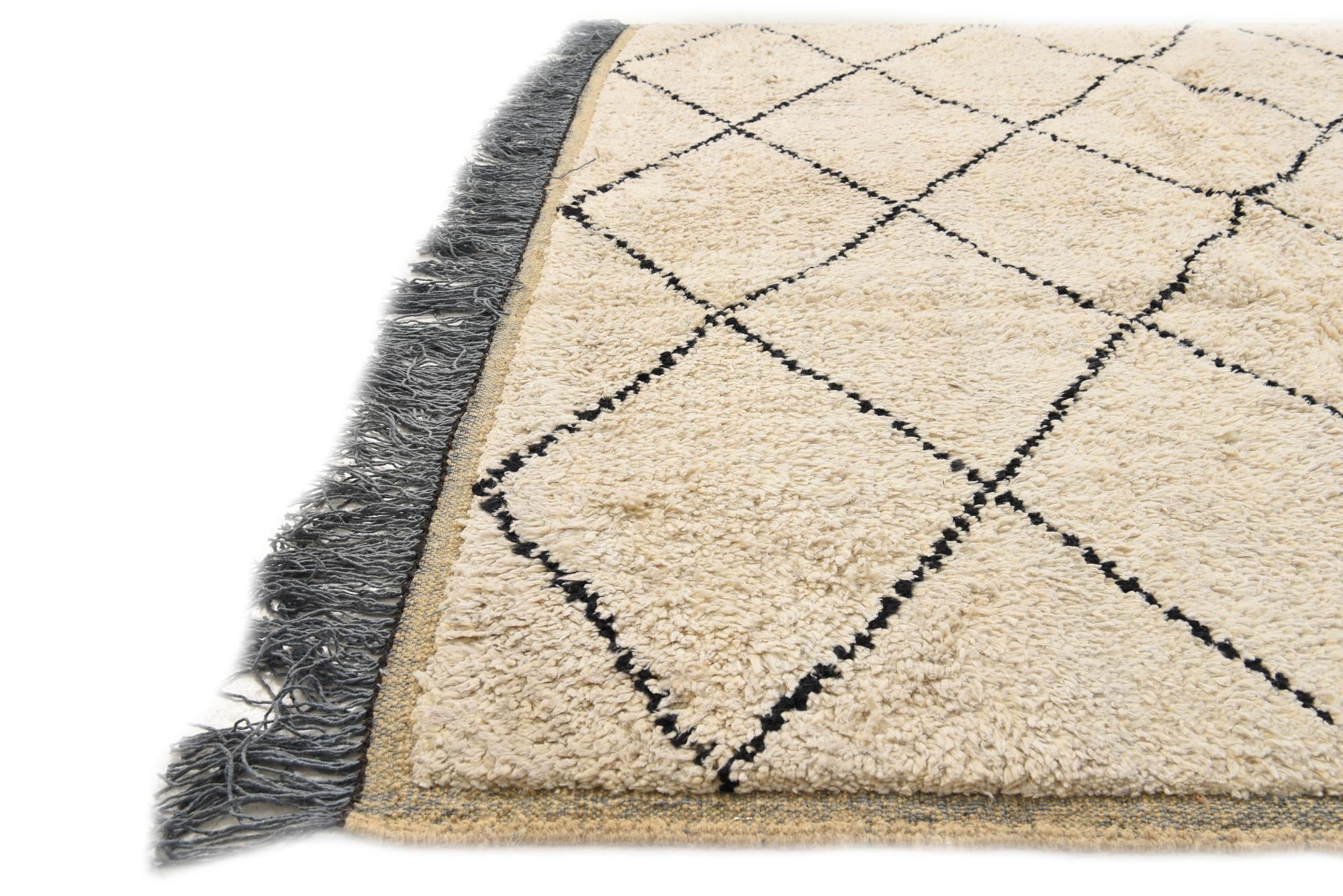 5' 9 x 9' 4 Hand Knotted Moroccan Wool Rug