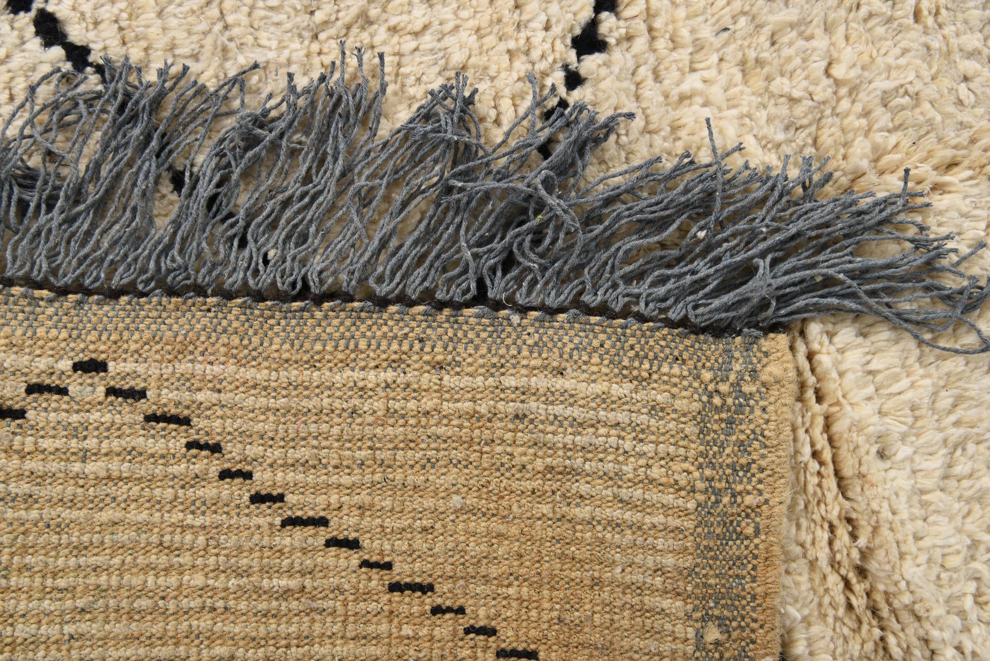 5' 9 x 9' 4 Hand Knotted Moroccan Wool Rug