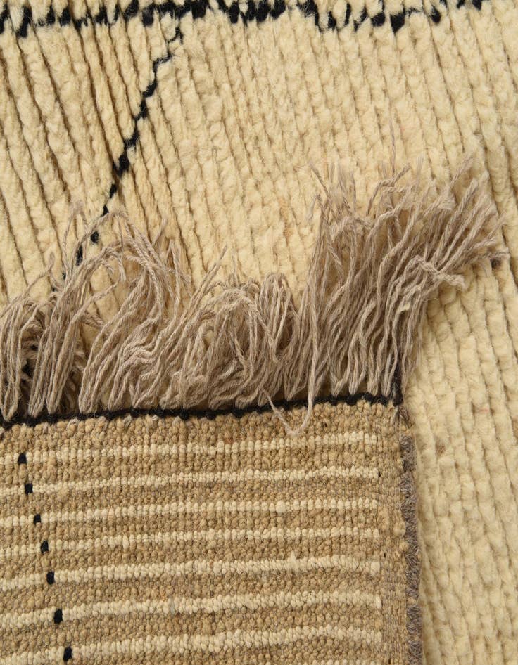 Detail image of 6' 3 x 9' Hand Knotted Moroccan Wool Rug