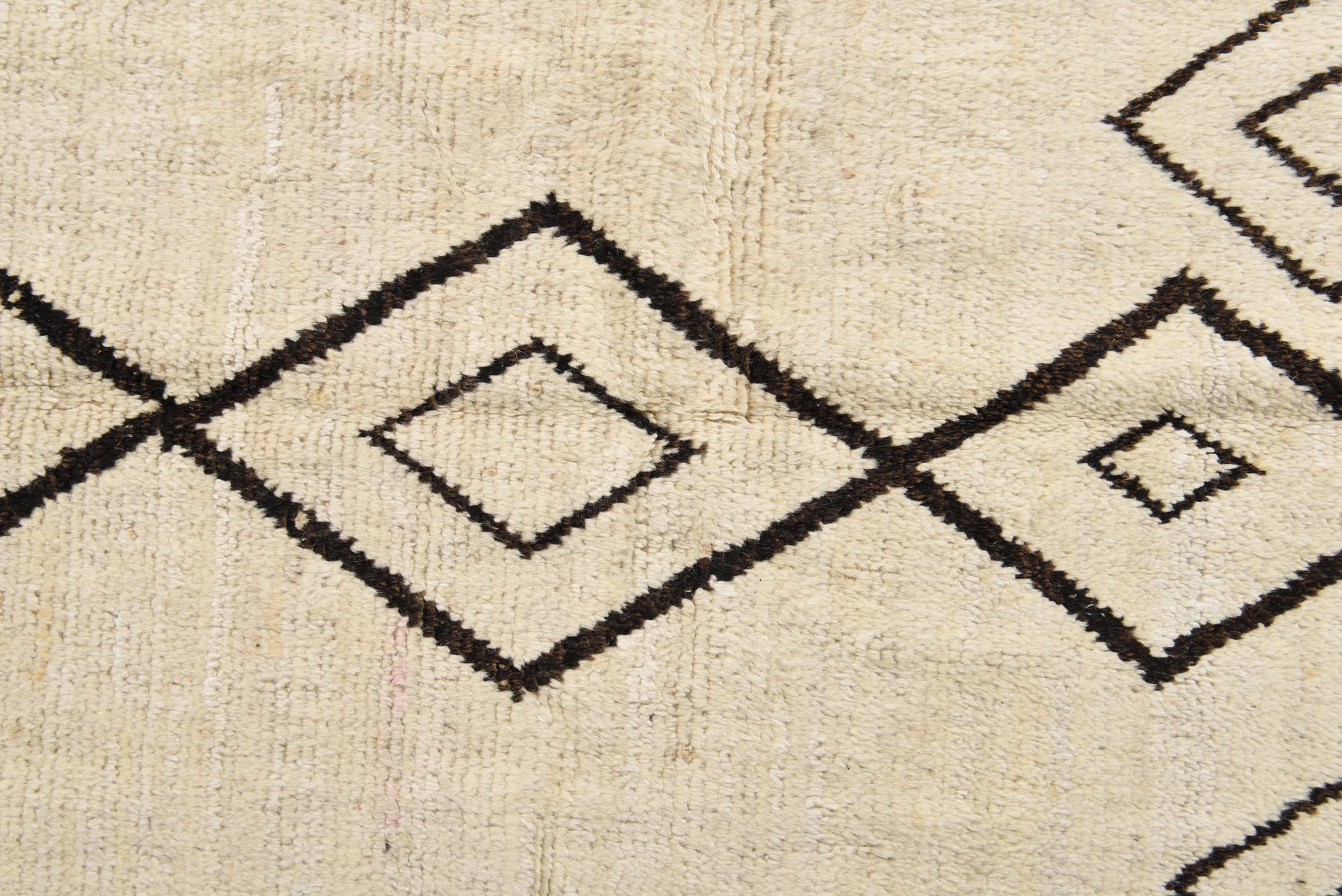 9' 3 x 11' 10 Hand Knotted Moroccan Wool Rug