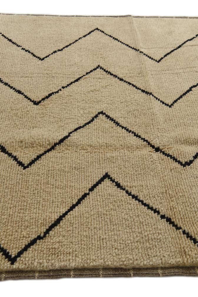 5' 4 x 8' 5 Hand Knotted Moroccan Wool Rug