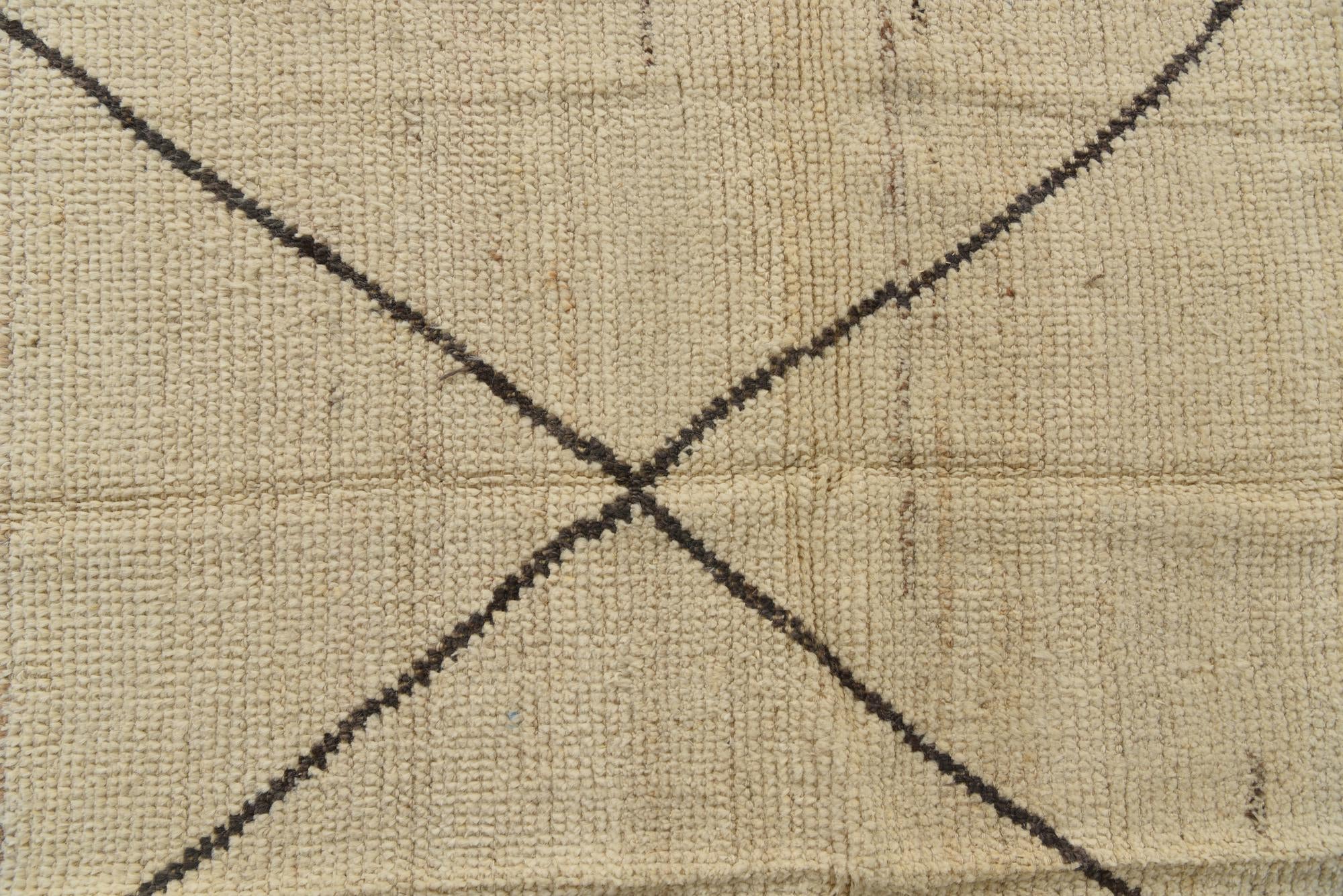 7' 10 x 10' 4 Hand Knotted Moroccan Wool Rug