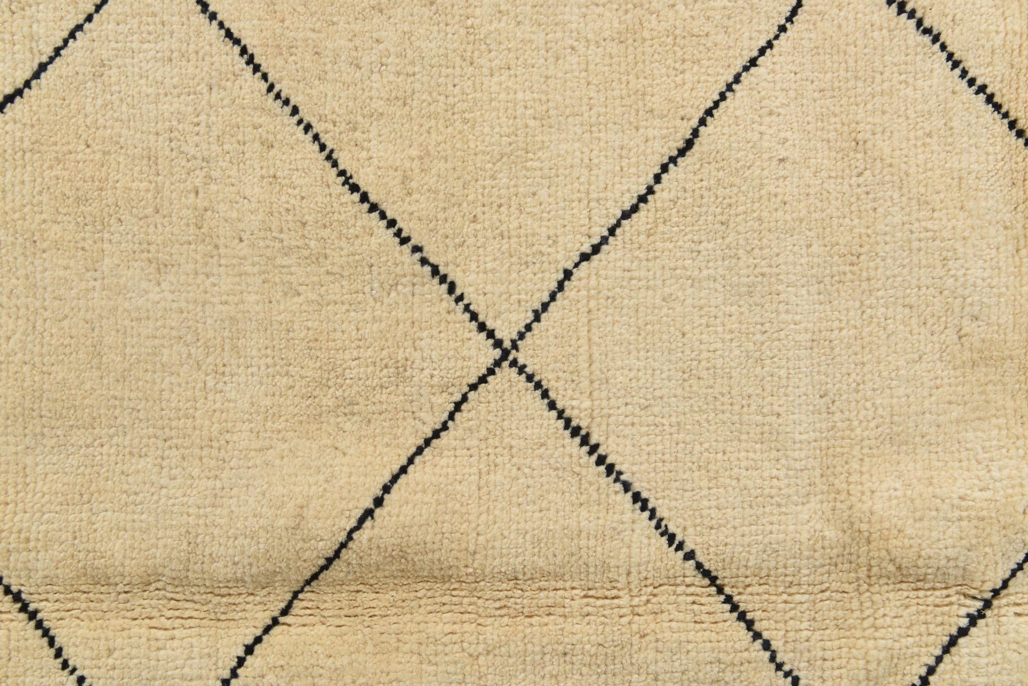 8' 1 x 9' 8 Hand Knotted Moroccan Wool Rug