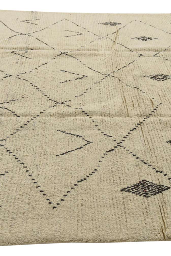 8' 1 x 11' Hand Knotted Moroccan Wool Rug